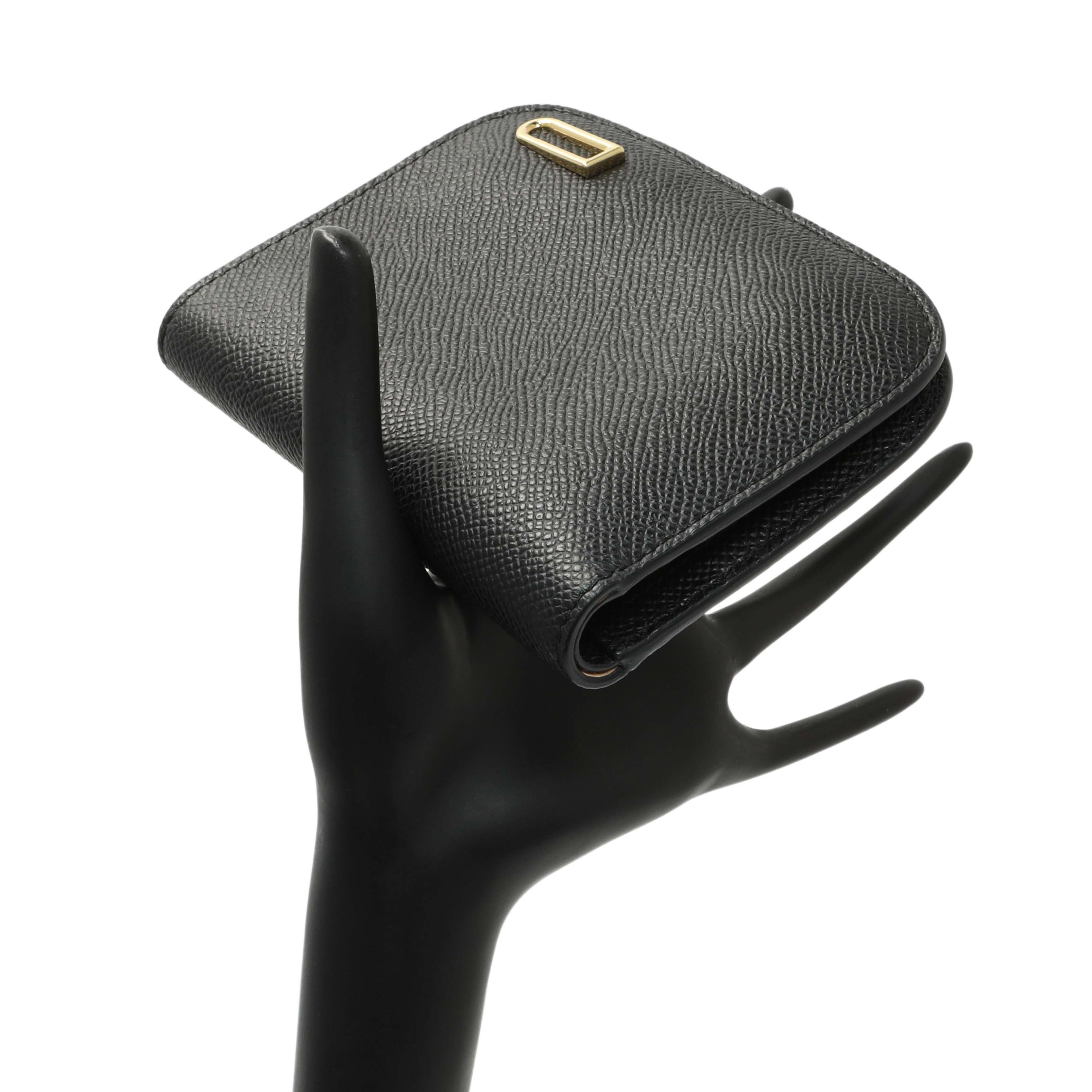 Delvaux Black Calfskin Vagabond Compact Wallet – Modaselle