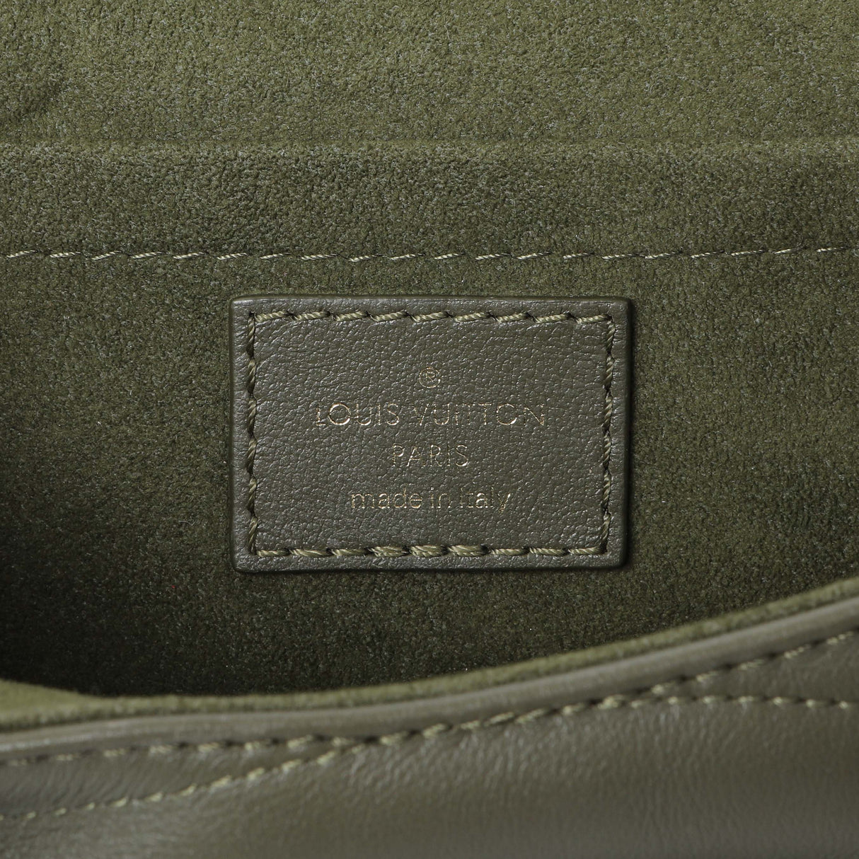 Louis Vuitton Calfskin New Wave Chain MM Handbags Louis Vuitton