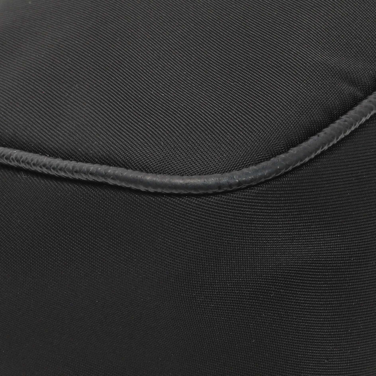 Prada Black Nylon Re-Edition 2005 Shoulder Bag Modaselle