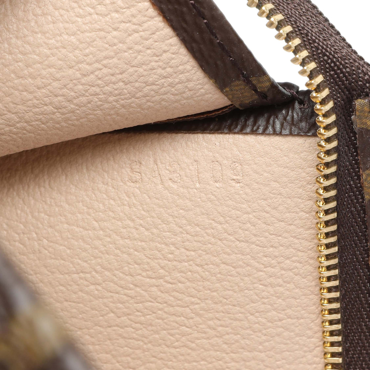 Louis Vuitton Monogram Toiletry Pouch 26 Accessories Louis Vuitton