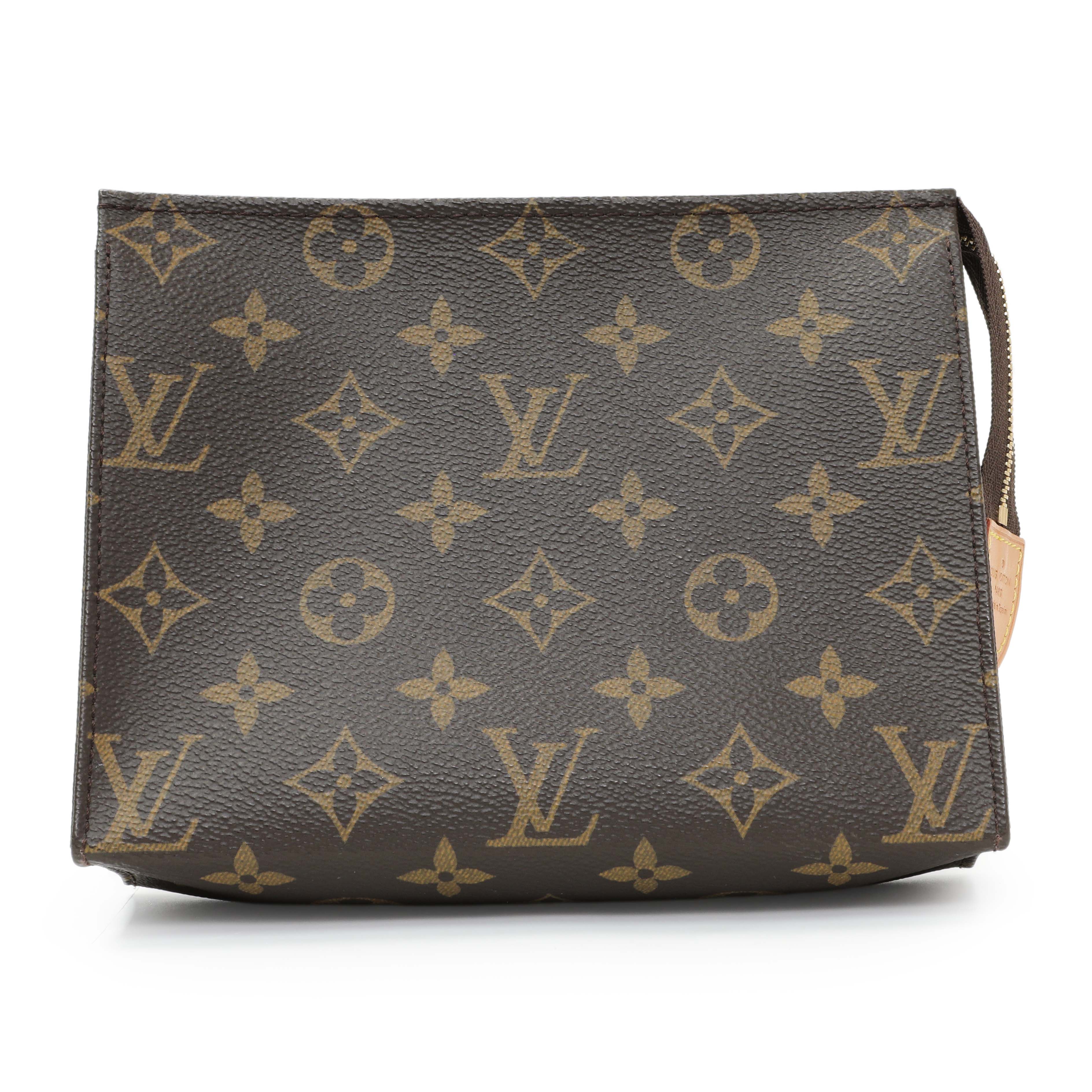 motoshi_0803_0519　LOUIS VUITTON ヴィトン Louis Vuitton Monogram Toiletry Pouch 19 – Modaselle