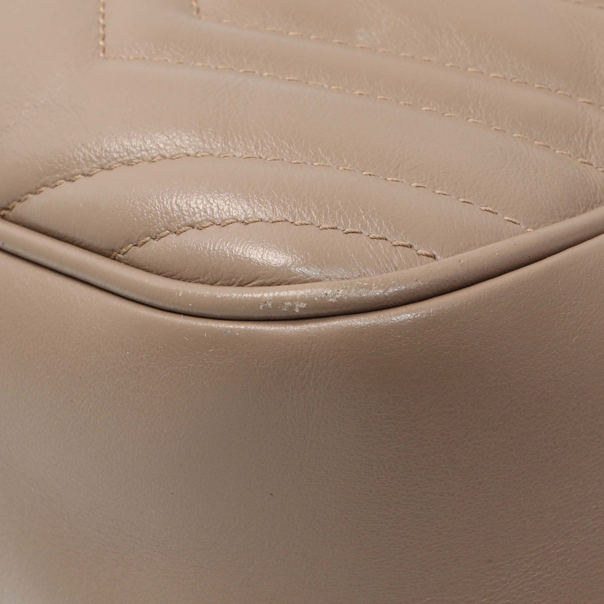 Gucci Porcelain Rose Calfskin Matelasse Small GG Marmont Chain Shoulder Bag