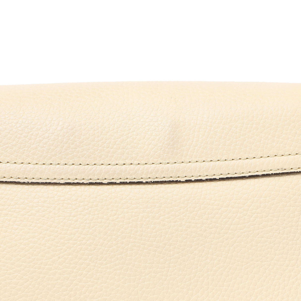 Gucci Ivory Pebbled Calfskin Medium Soho Flap Crossbody