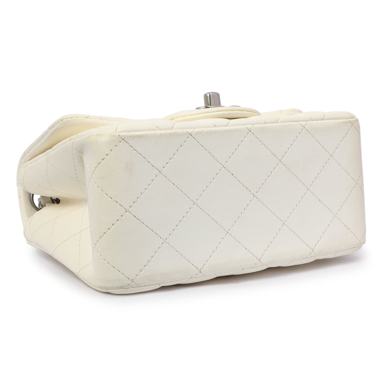 CHANEL ホワイト ミニバッグ Chanel Mini Flap Bag with Chain