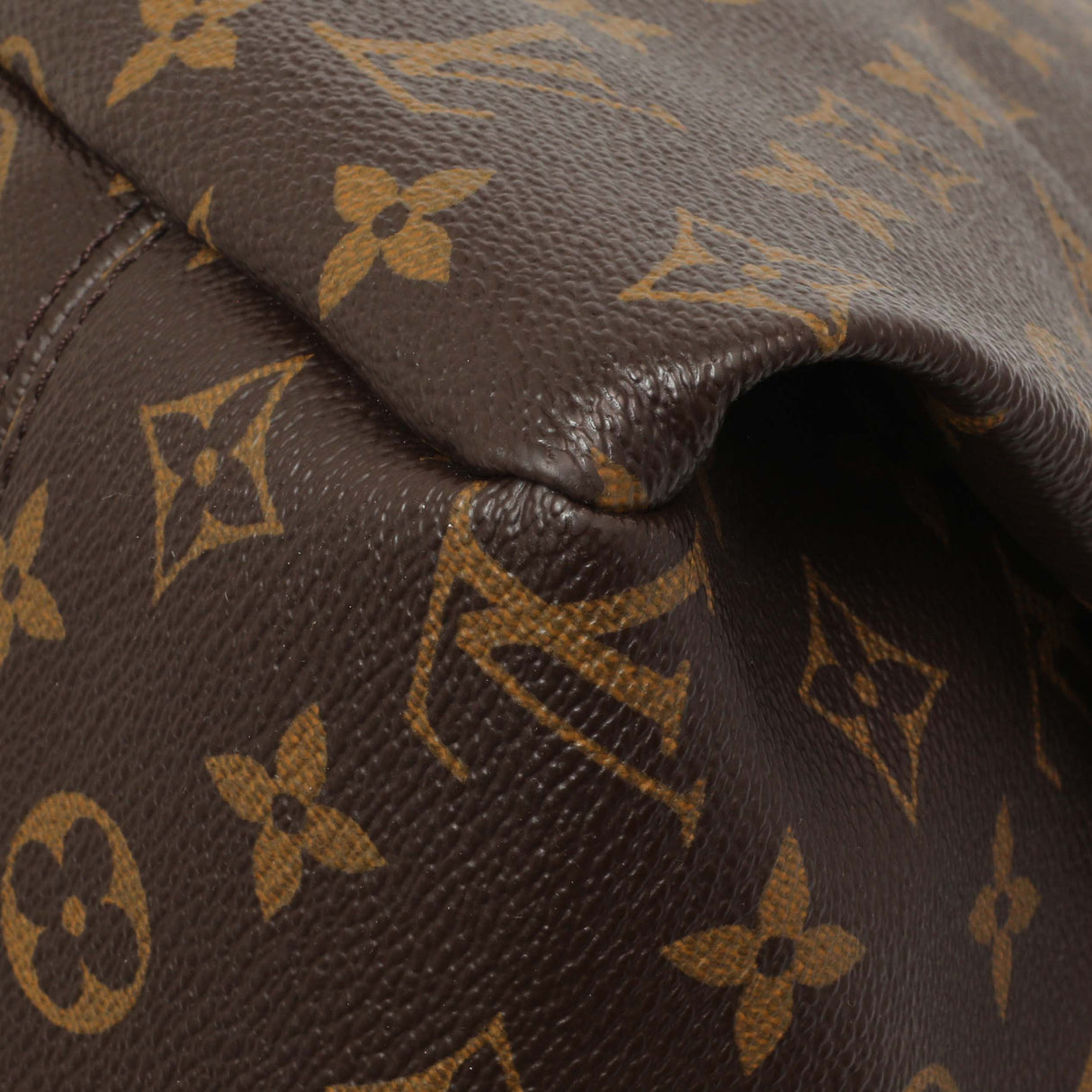 Louis Vuitton Monogram Artsy MM