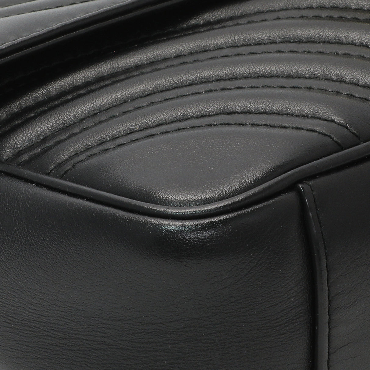 Gucci Black Calfskin Matelasse Small GG Marmont Shoulder Bag Handbags Gucci