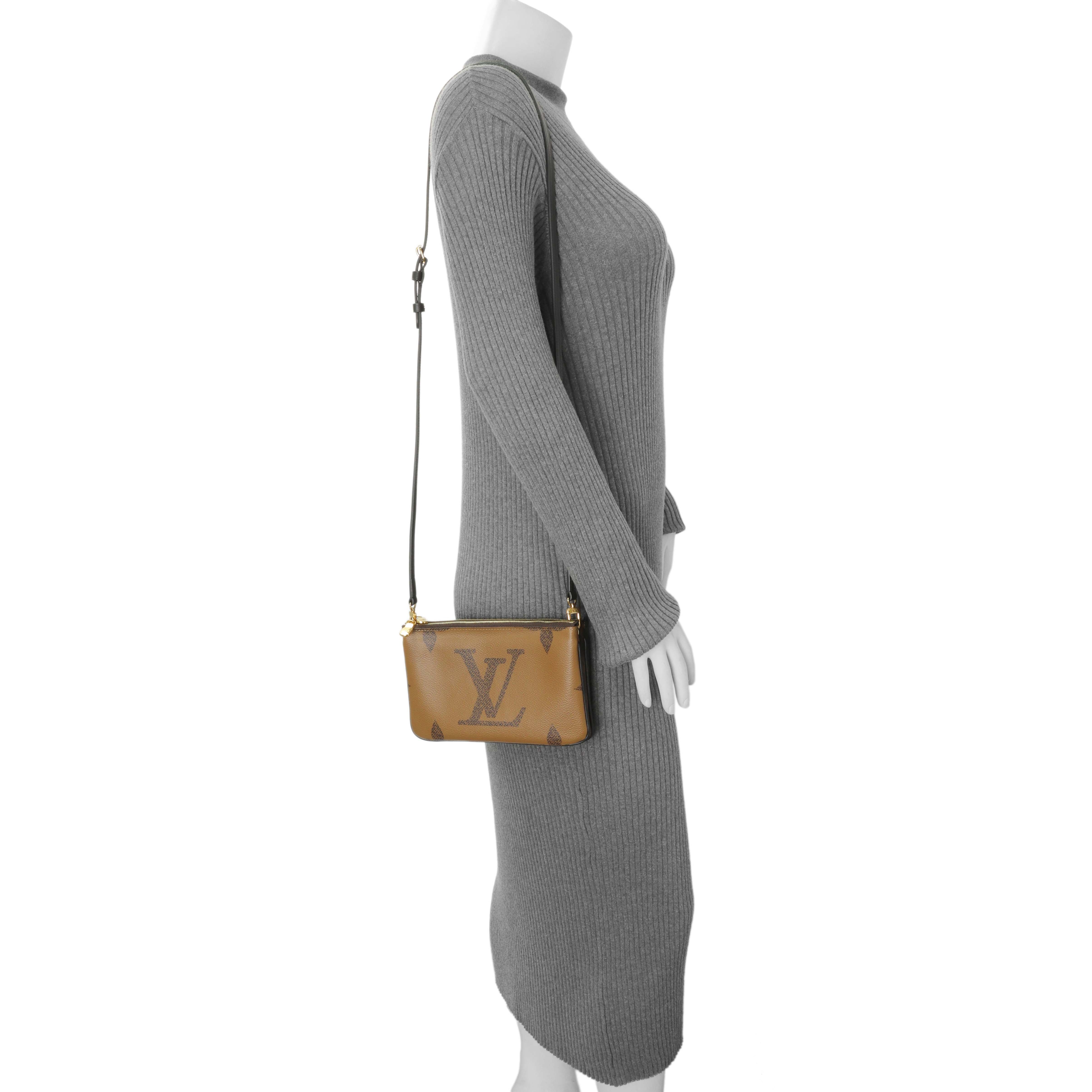 Louis Vuitton Reverse Monogram Giant Double Zip Pochette – Modaselle