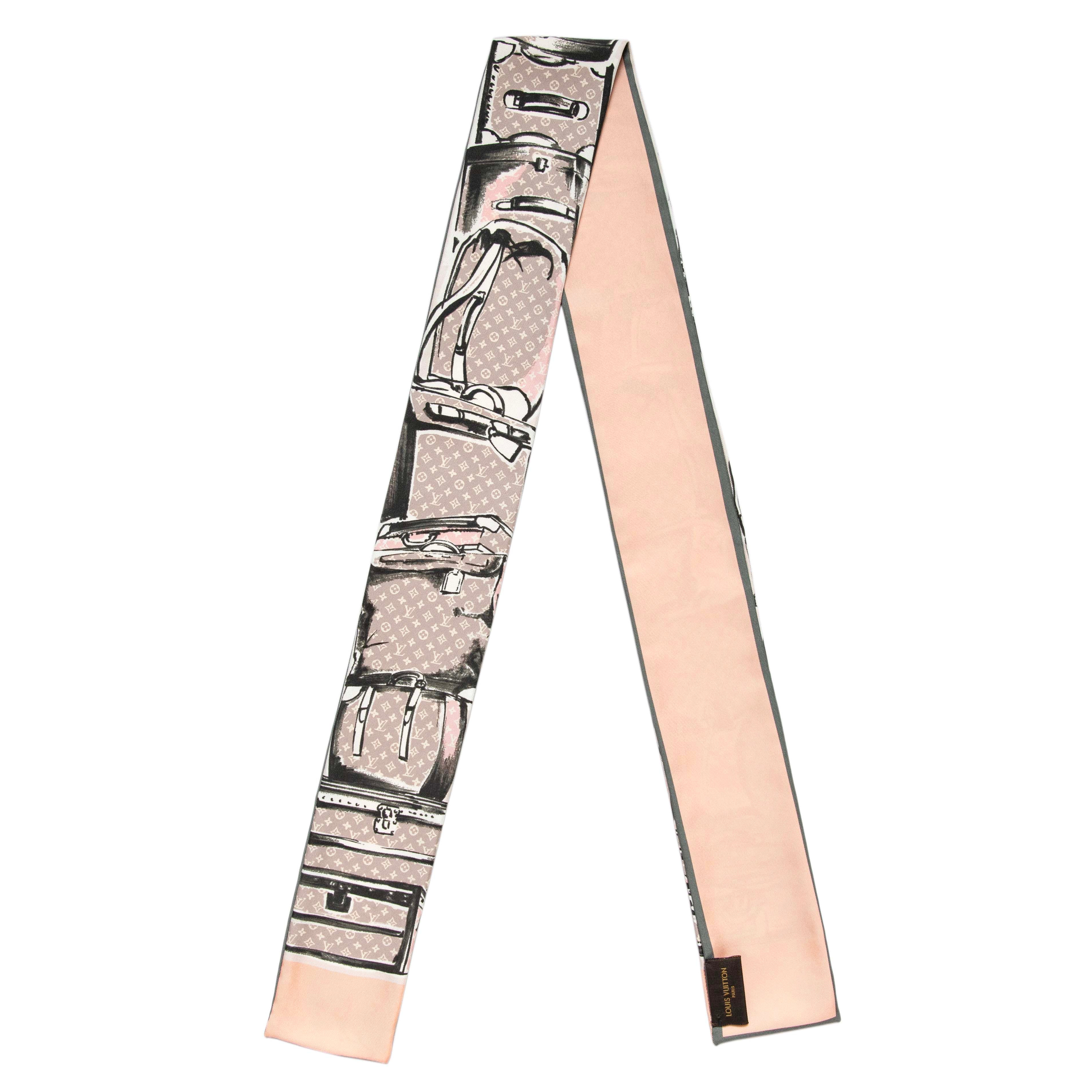 小物 Louis Vuitton Rose Poudre Trunks Bandeau Louis Vuitton Rose Poudre Silk Monogram Trunks Bandeau – Modaselle