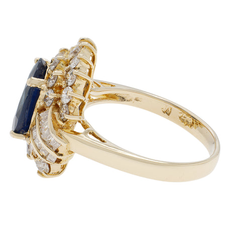 18K Yellow Gold 3.06 Carat Sapphire Ring