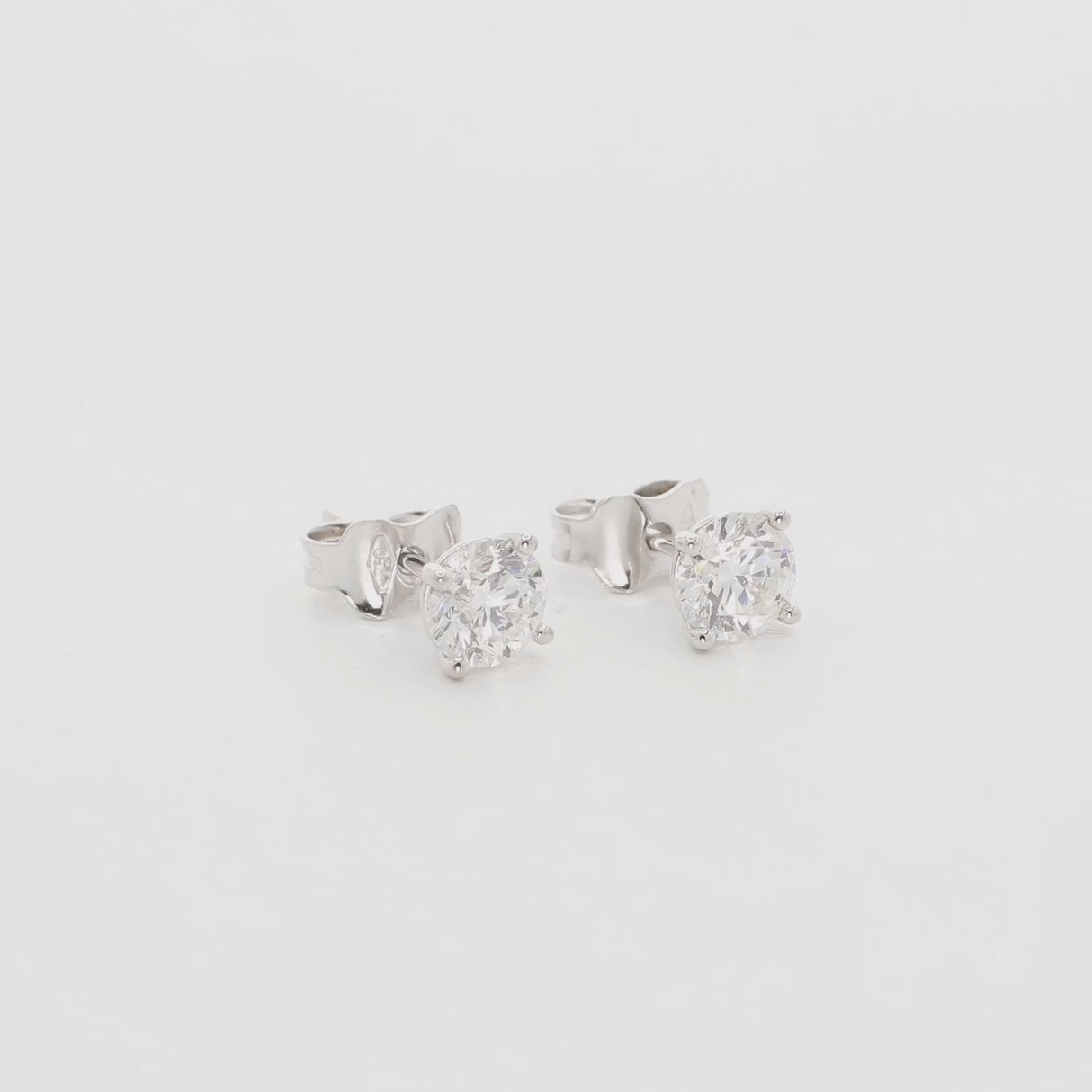 18K White Gold 0.98 Carat Diamond Stud Earrings Fine Jewellery Modaselle
