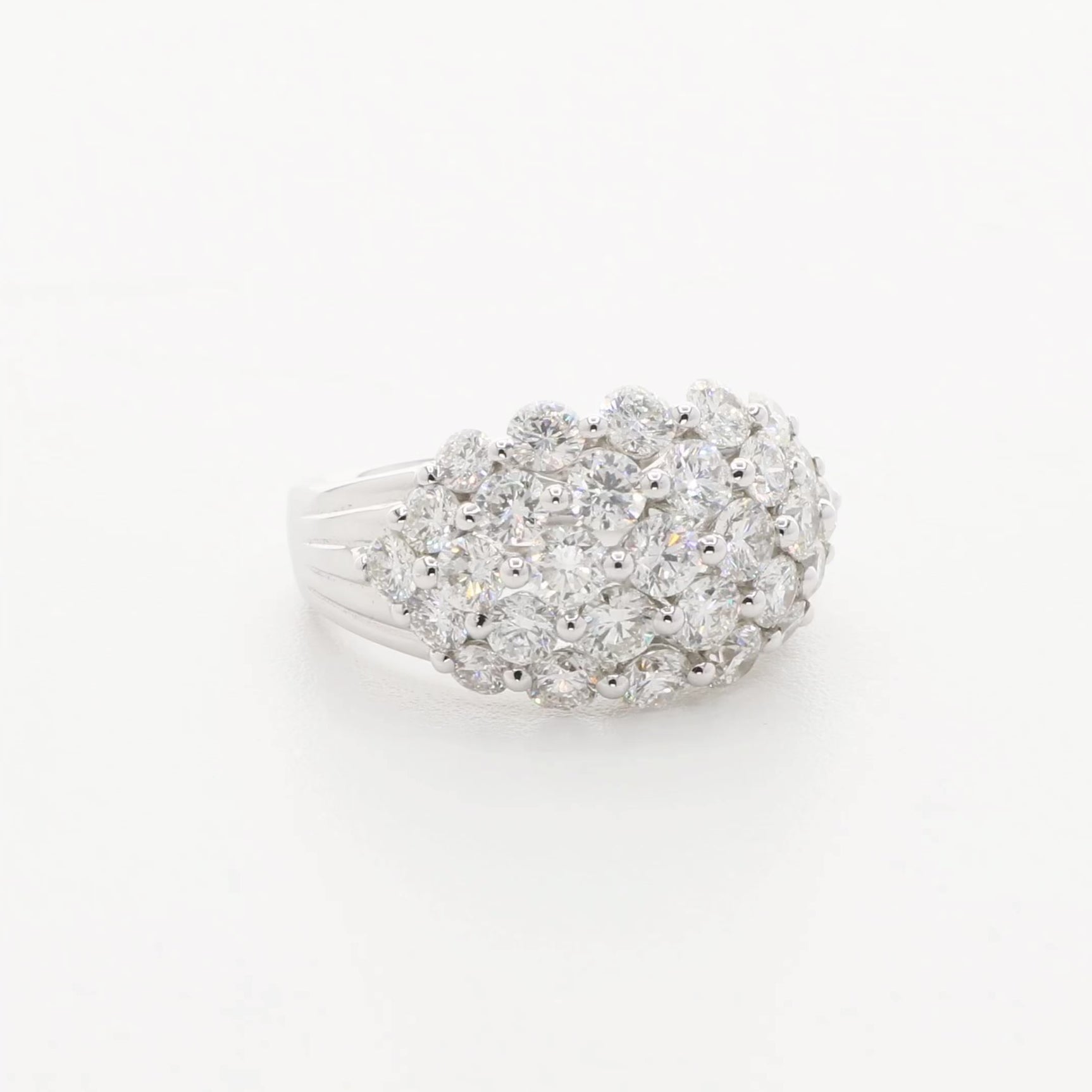 18K White Gold 3.07 Carat Diamond Cluster Ring Fine Jewellery Modaselle