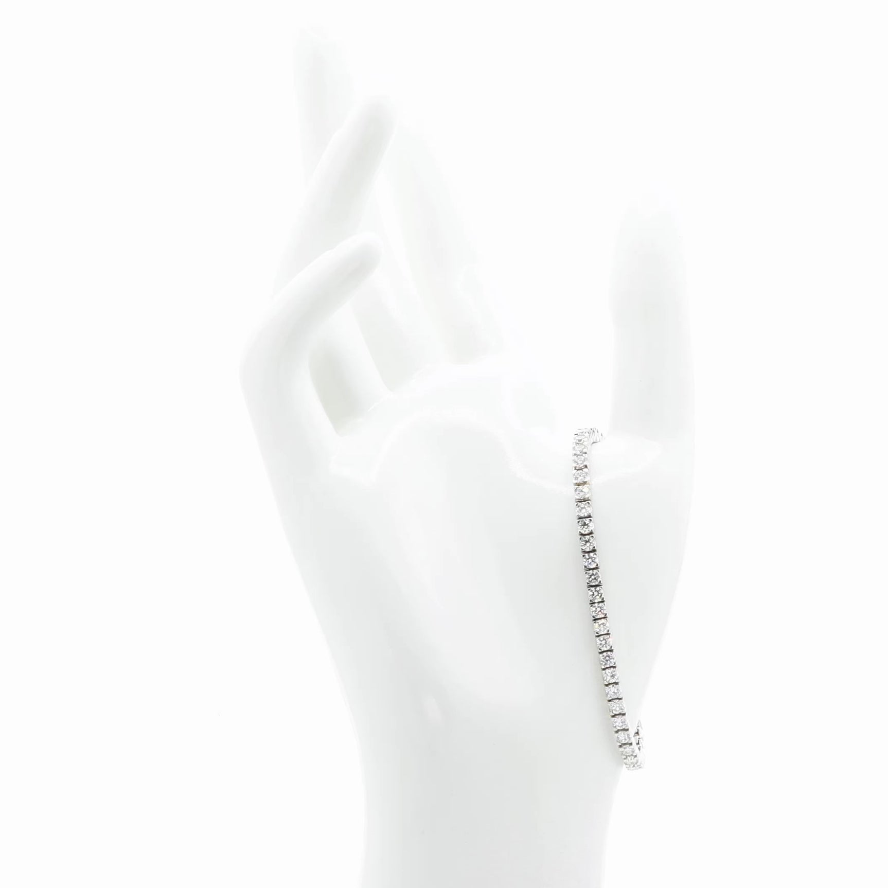 18K White Gold 4.03 Carat Tennis Bracelet Fine Jewellery Modaselle