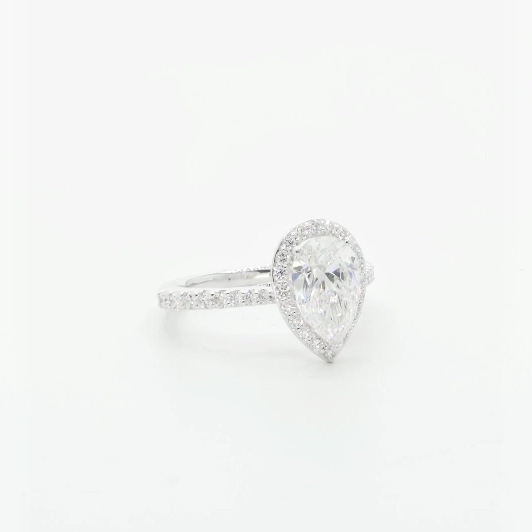 18K White Gold 1.51 Carat Pear Diamond Halo Ring Fine Jewellery Modaselle
