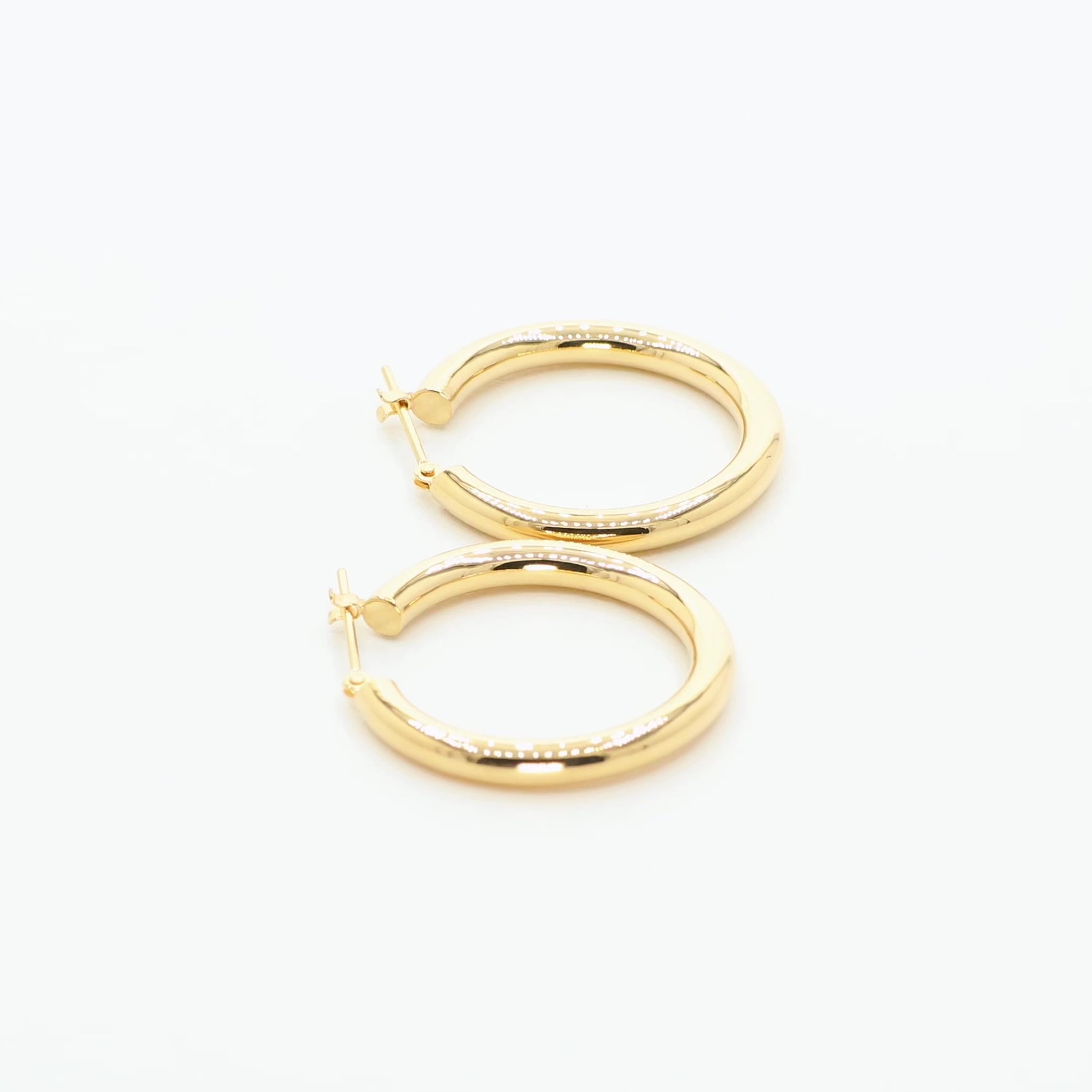 18K Yellow Gold Hoop Earrings Fine Jewellery Modaselle