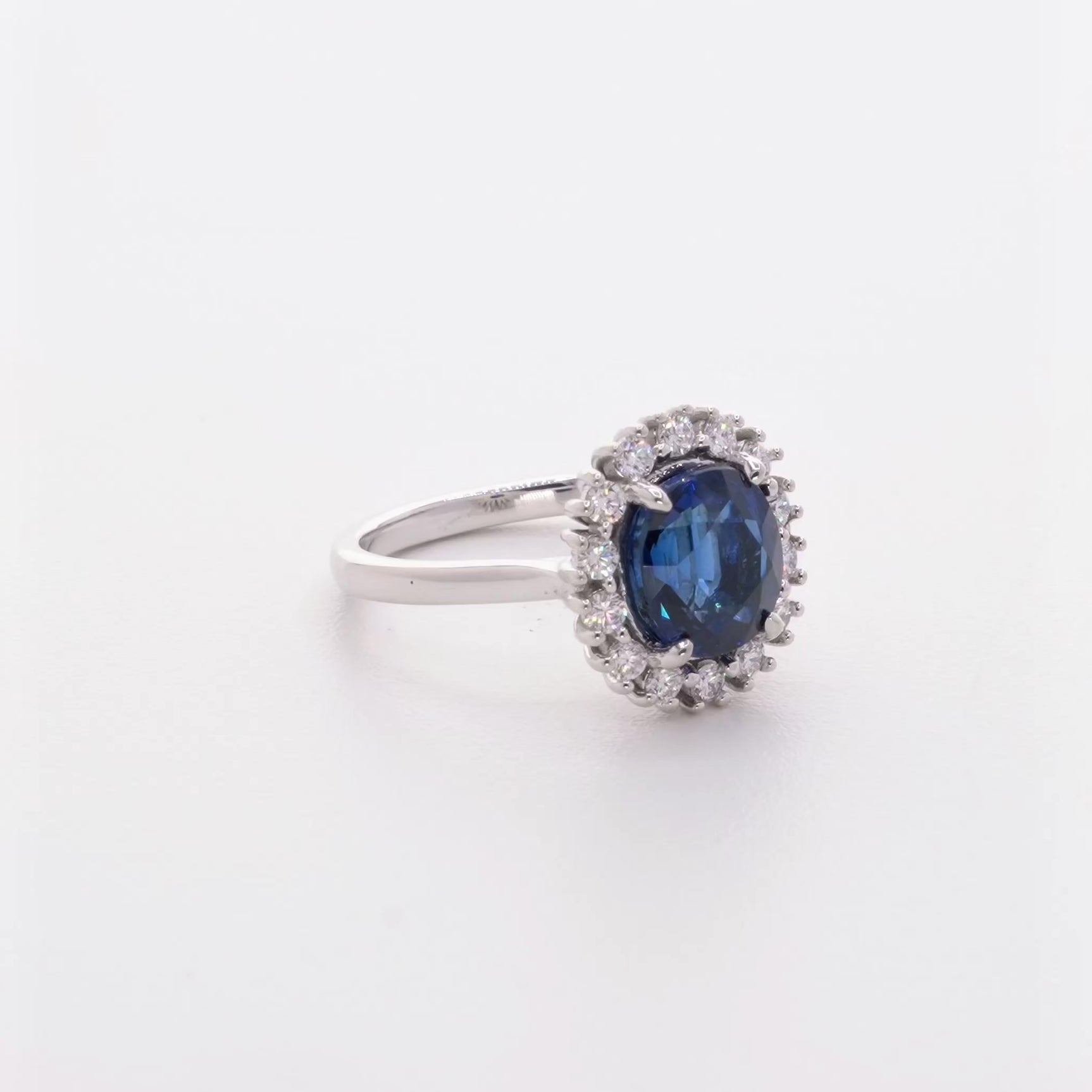 18K White Gold 2.97 Carat Sapphire Ring Fine Jewellery Modaselle
