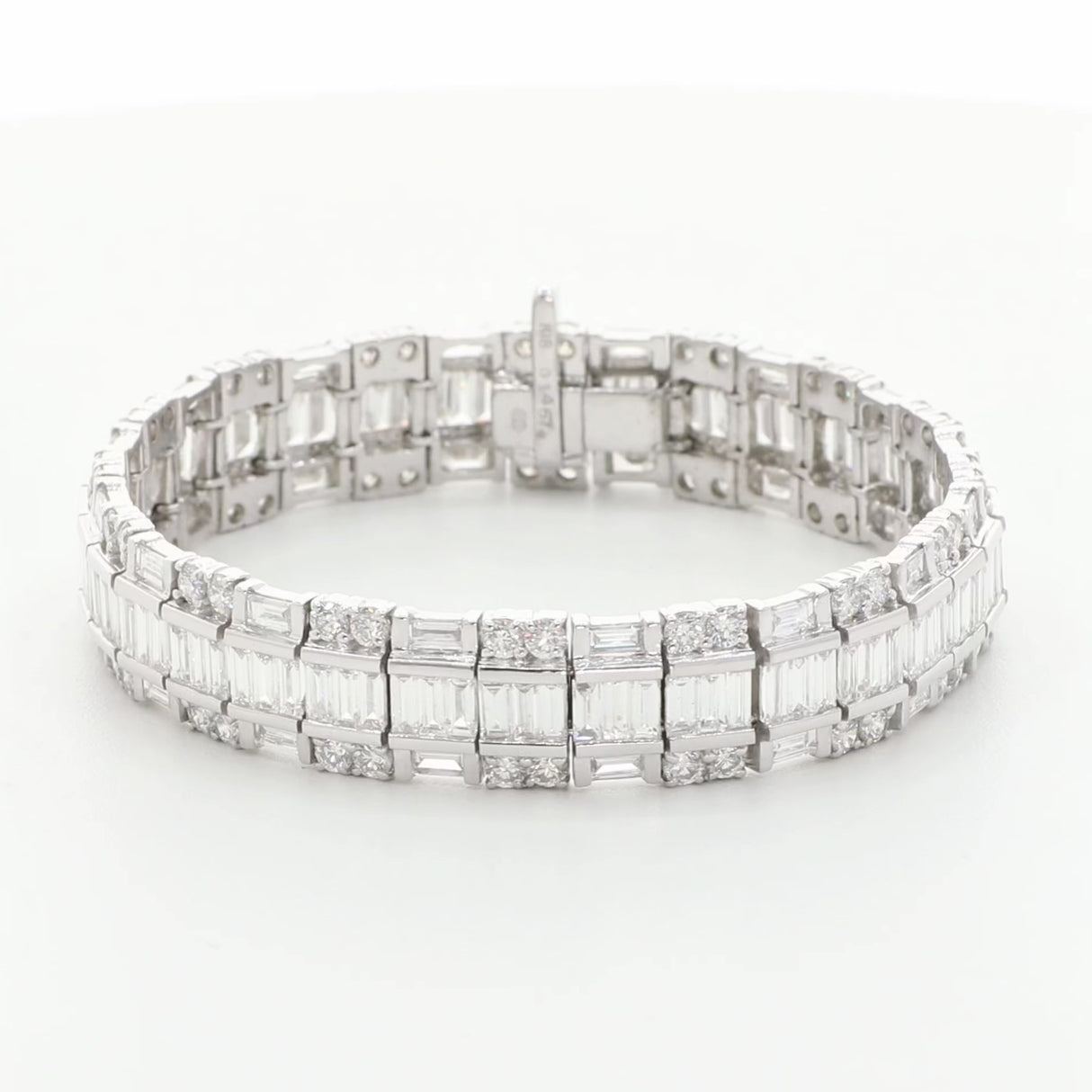 18K White Gold 14.67 Carat Baguette Diamond Bracelet Fine Jewellery Modaselle