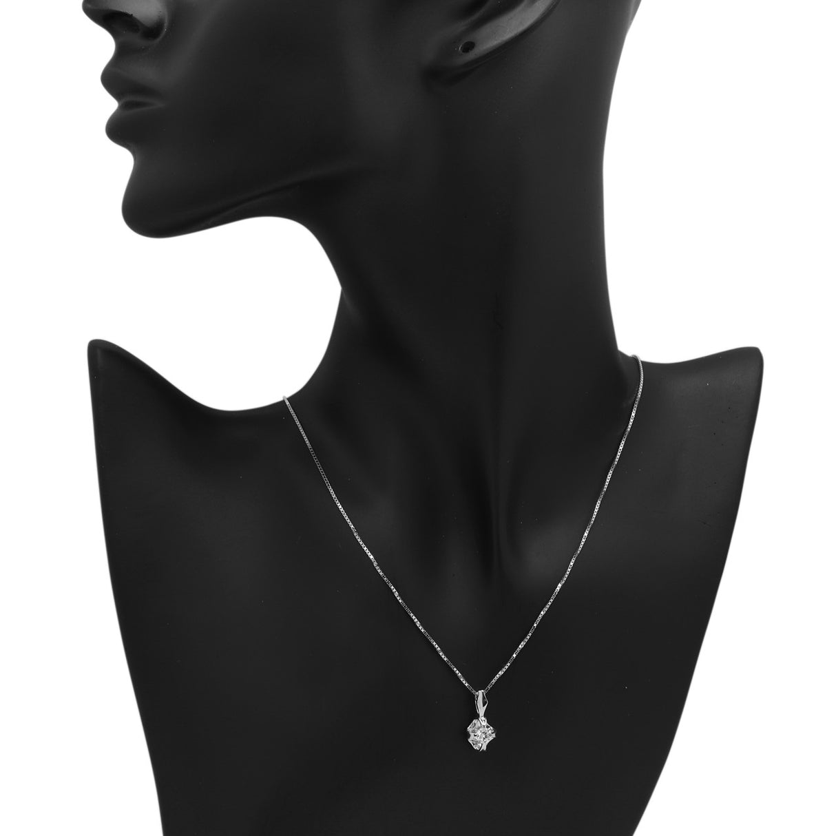 18K White Gold 0.30 Carat Diamond Pendant Necklace