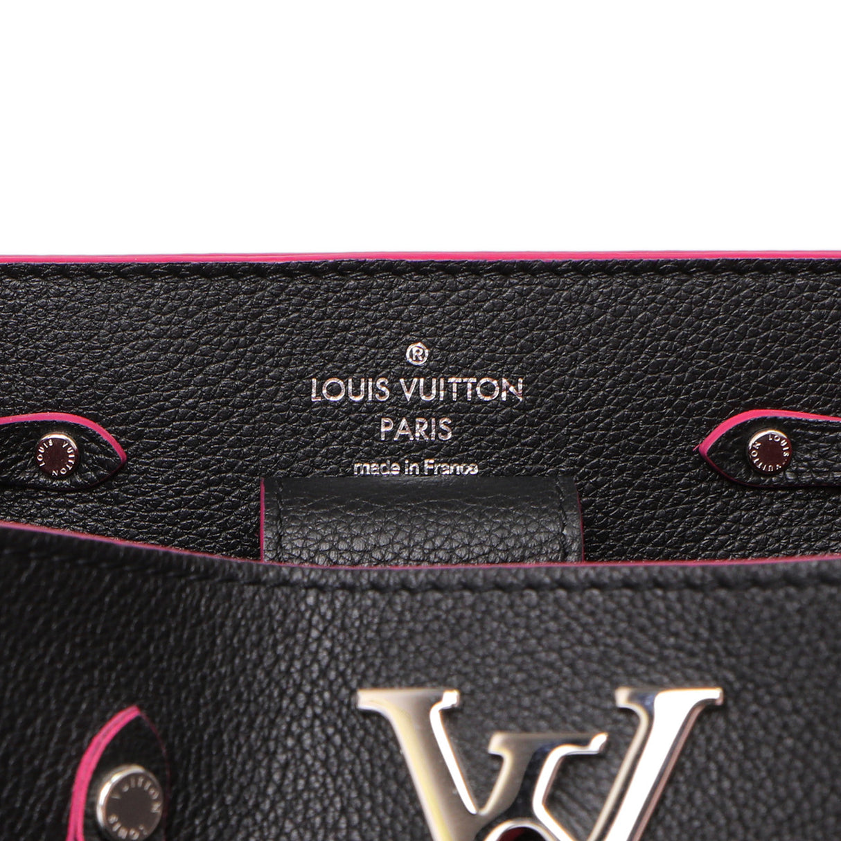 Louis Vuitton Noir Lockme  Bucket