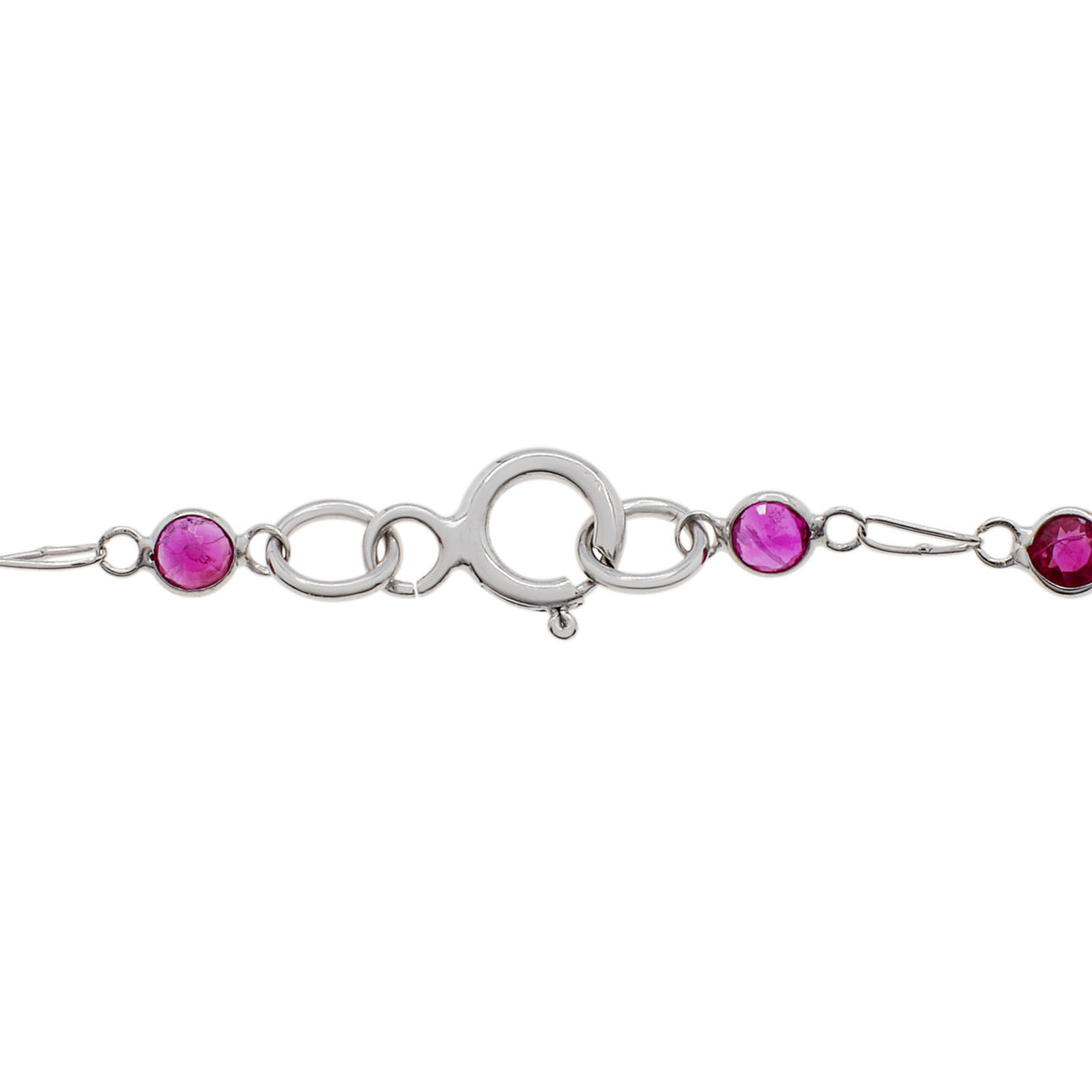 18K White Gold 1.78 Carat Ruby Bracelet