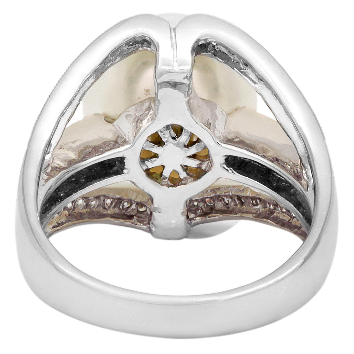 18K White Gold South Sea Pearl 0.46 Carat Diamond Ring